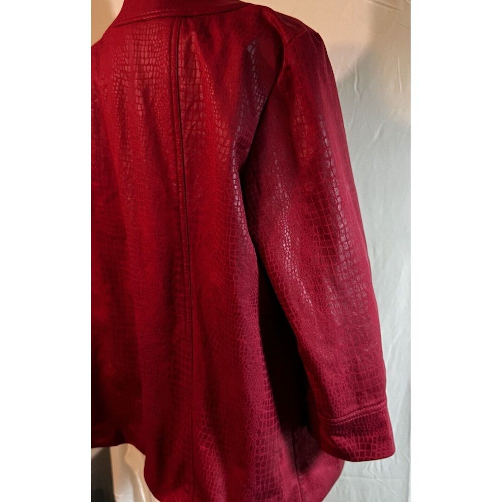 Ruby Rd Red Reptile Print Toggle Latch Close Fash… - image 8